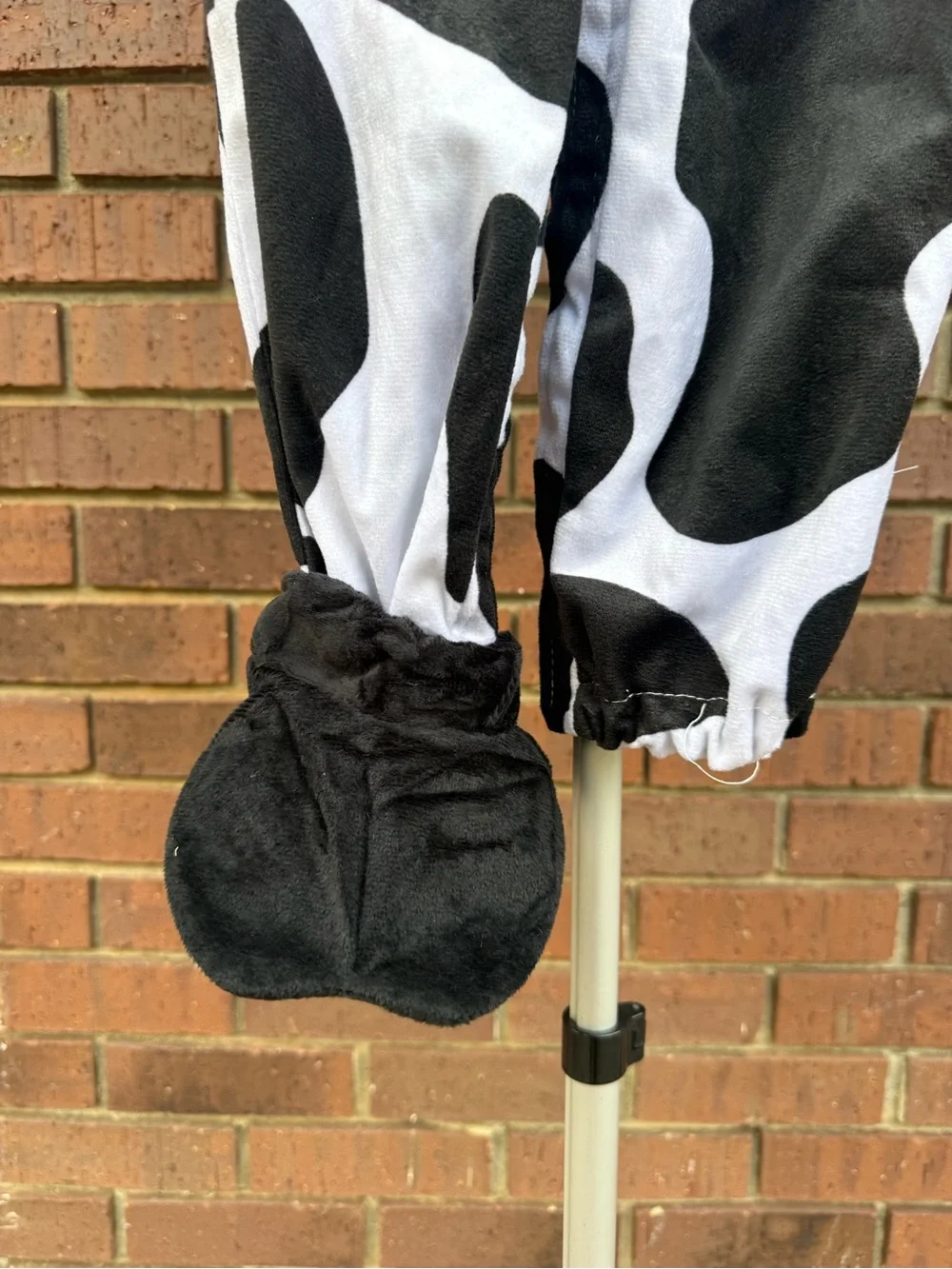 Spooktacular Creations Baby Cow Halloween Costume 18-24M Hood Tail Booties Pail